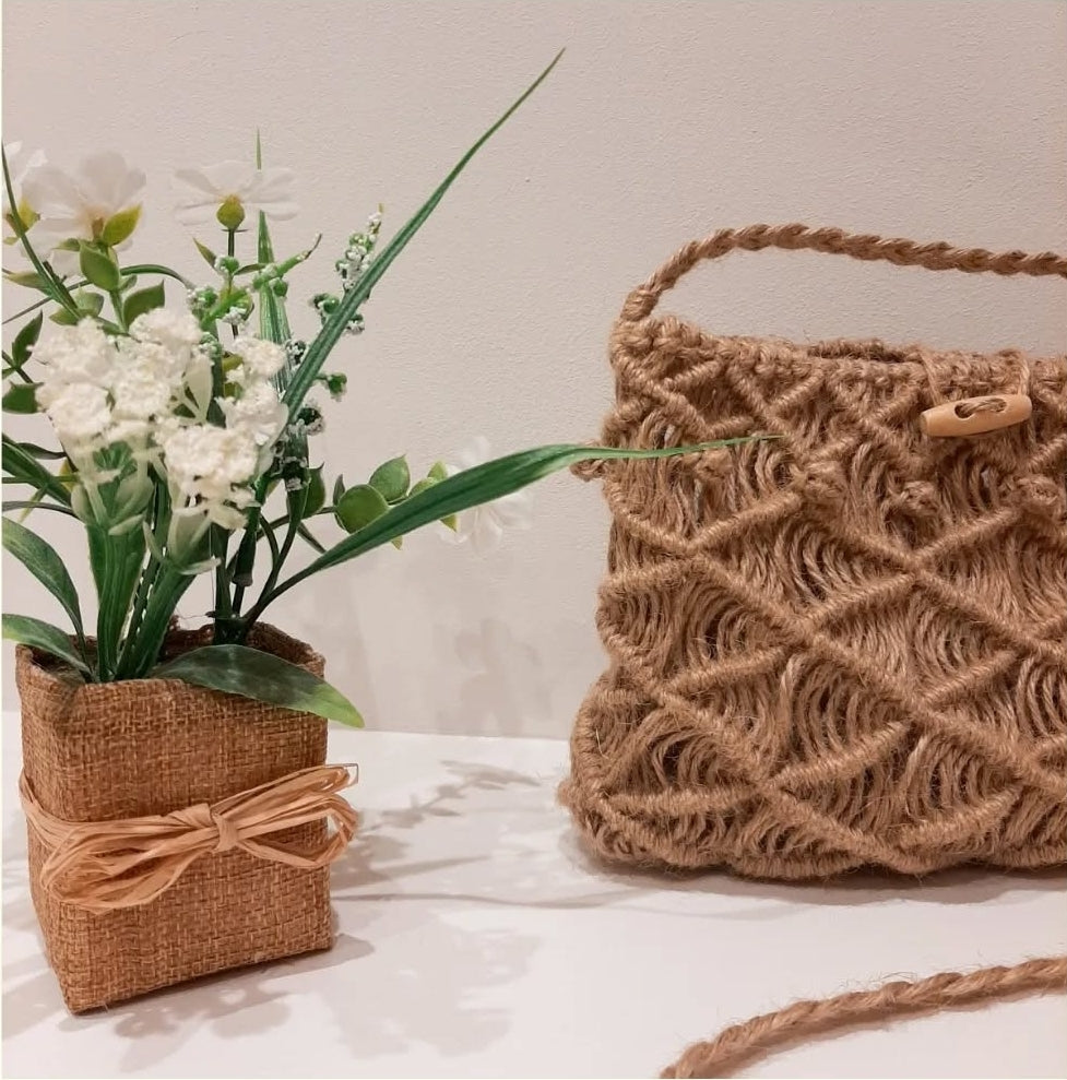 Bolso Bandolera "Pompitas" Artesanal - The North Knot