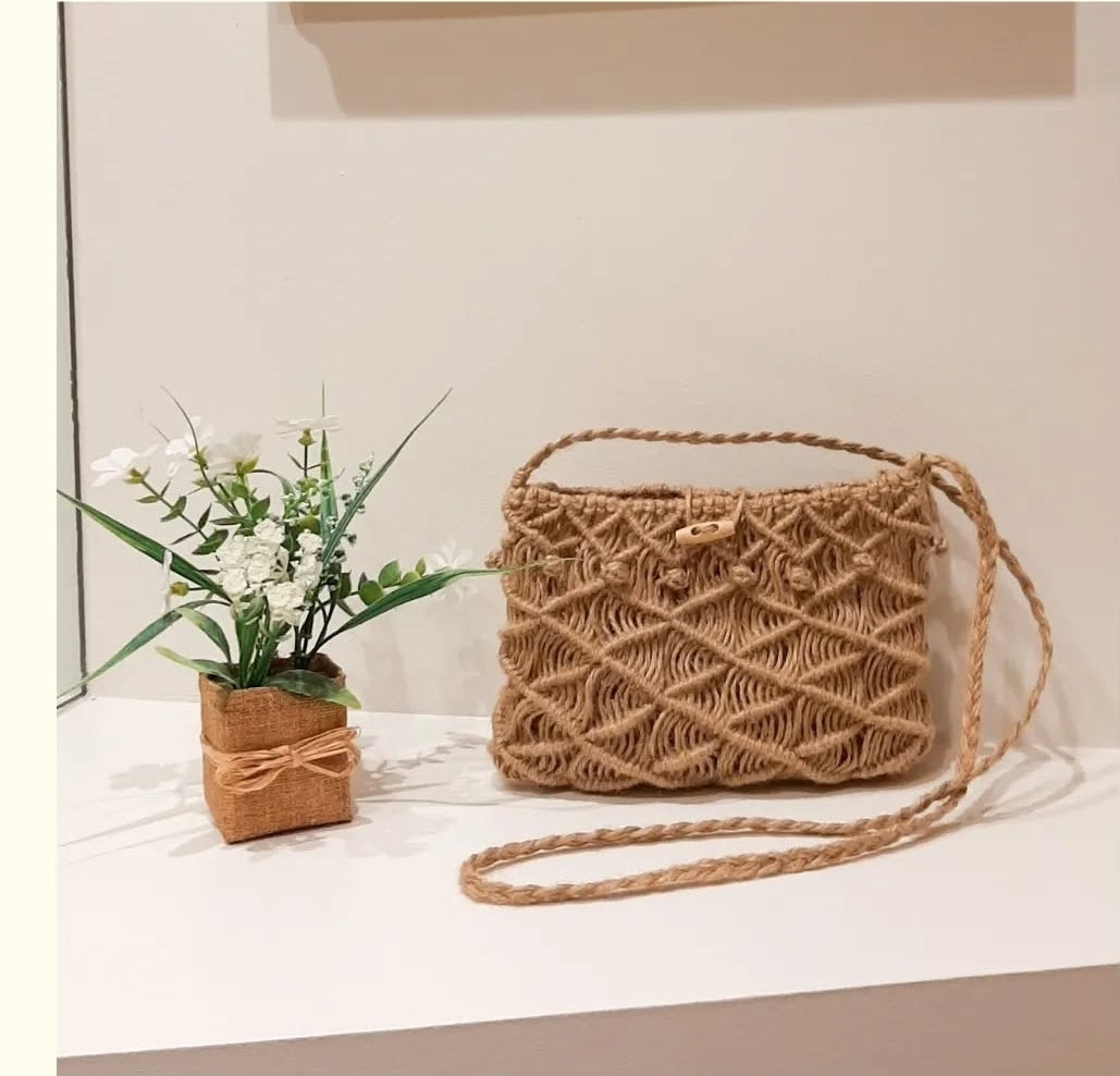 Bolso Bandolera "Pompitas" Artesanal - The North Knot