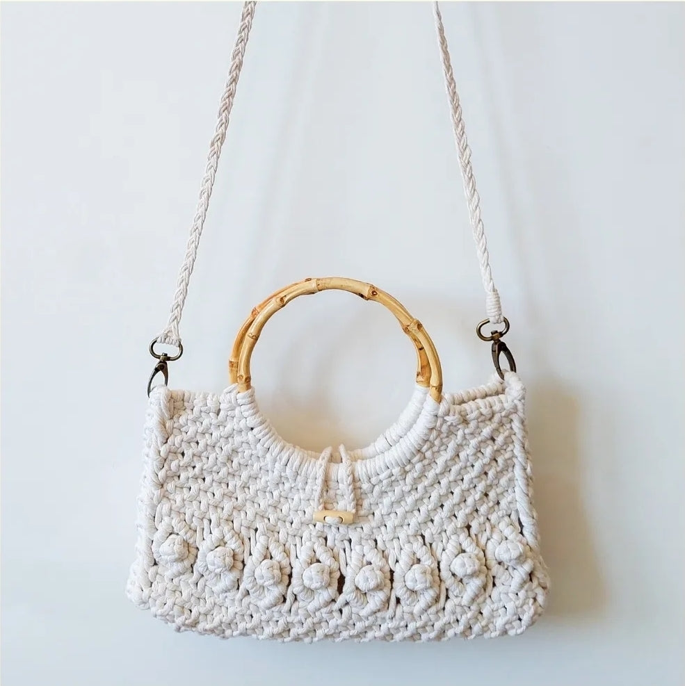 Bolso de Fiesta "Aura" – Colección Macramé
The North Knot | No pierdas tu norte