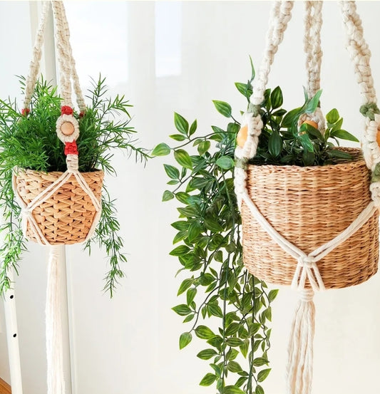 Colgador de Plantas Macramé "Nudo y Flora"🌿 – Hecho a Mano